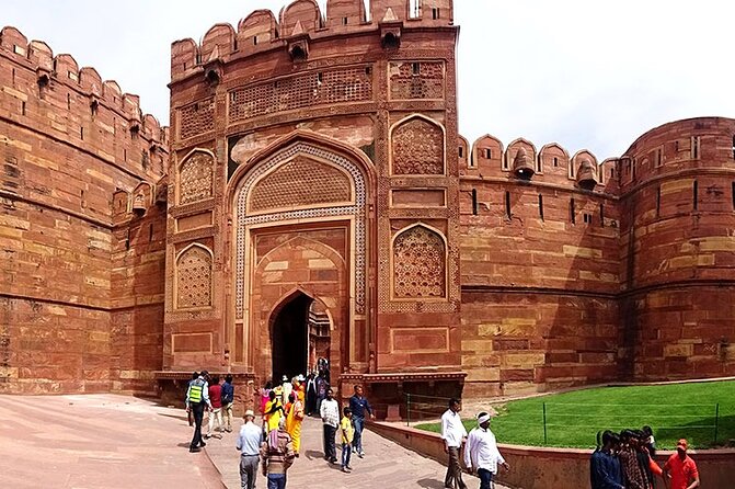 Private Taj Mahal Agra Fort Day Tour From Delhi-All Inclusive - The private driver rhythm: bathroom breaks and safe pacing