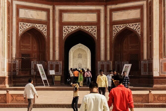 Private Taj Mahal & Agra Fort Guided Tour from Delhi - Practical Tips for Your Taj Mahal and Agra Fort Day
