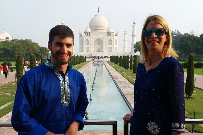Private Taj Mahal, Agra Fort Tour from Delhi By Car All Inclusive - Taj Mahal first: the mood-setting visit