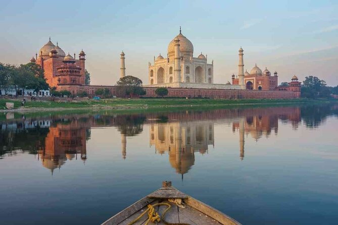Private Taj Mahal and Agra Fort Tour from Delhi by Car - Visiting the Taj Mahal With a Private Guide: More Than Just a Photo Stop