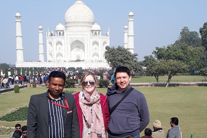 Private Taj Mahal Day Tour from Delhi by Car - All Inclusive - The Delhi-to-Agra ride: private car, real time savings