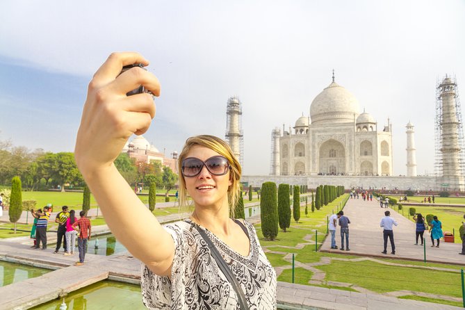 Private Taj Mahal Day Trip from Delhi Ending in Jaipur - Agra Fort for about 45 minutes: the UNESCO contrast stop