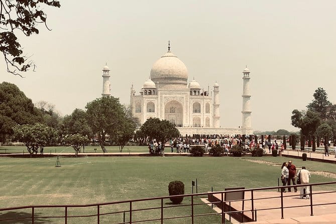 Private Taj Mahal Same Day Tour from Delhi by Car - Taj Mahal: what 3 hours should look like in real life