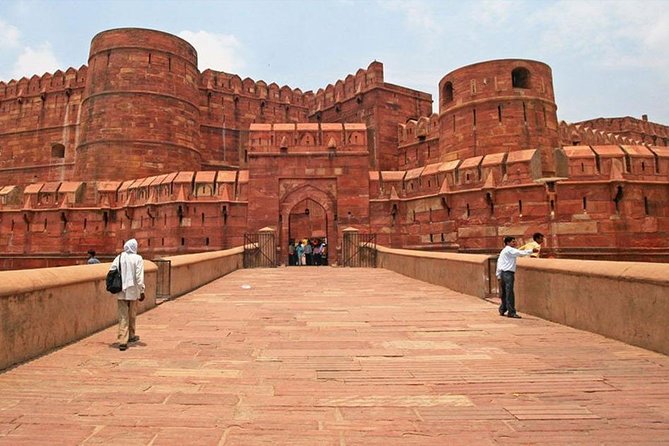 Private Taj Mahal Tour by Fastest Train from Delhi - Why the Gatimaan Express makes a Taj Mahal day trip realistic