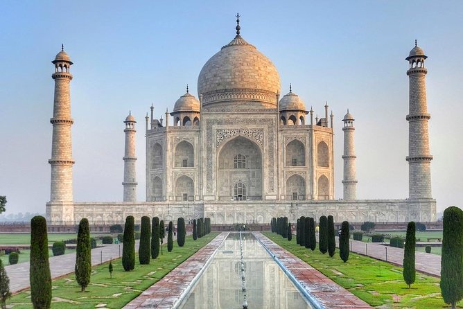 Private Taj Mahal Trip Including Private Car and Guide - Taj Mahal visit: 2 hours with a guide who helps you see more