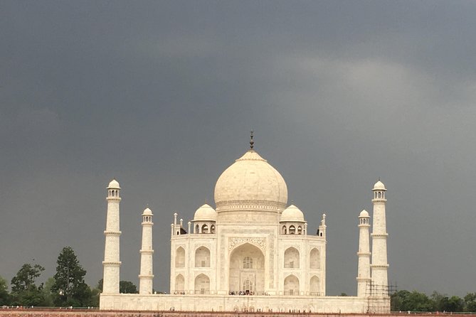Private Tajmahal Day Tour From New Delhi By Gatiman Express Train - Agra Cantt arrival: meeting your driver and starting smoothly