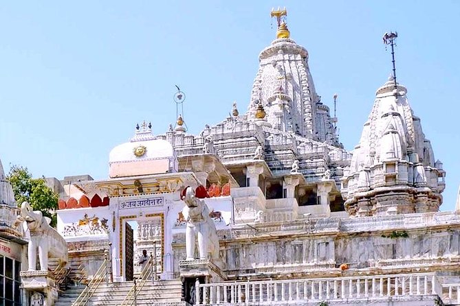 Private tour of Must visit places in Rajasthan with Taj Mahal - Fatehpur Sikri near Agra: Mughal power with Persian and local flavors