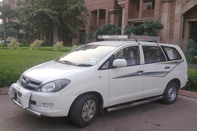 Private Transfer Delhi to Agra by Car - What you get in the car: comfort and control