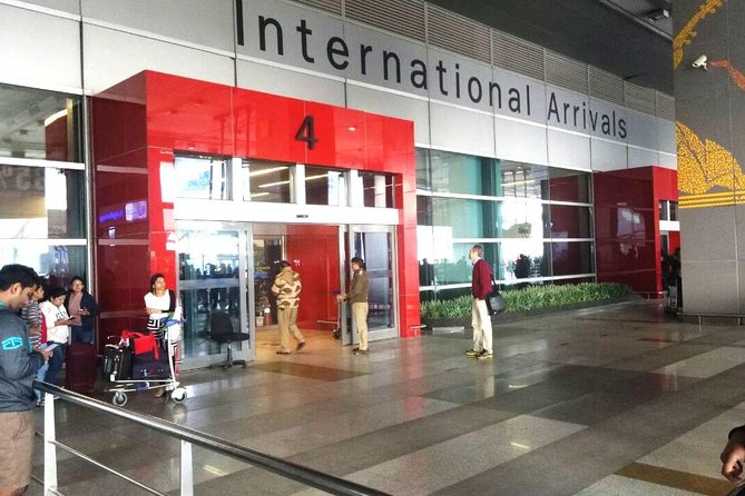 Private Transfer From Delhi Airport to Hotel in New Delhi - Key highlights at a glance