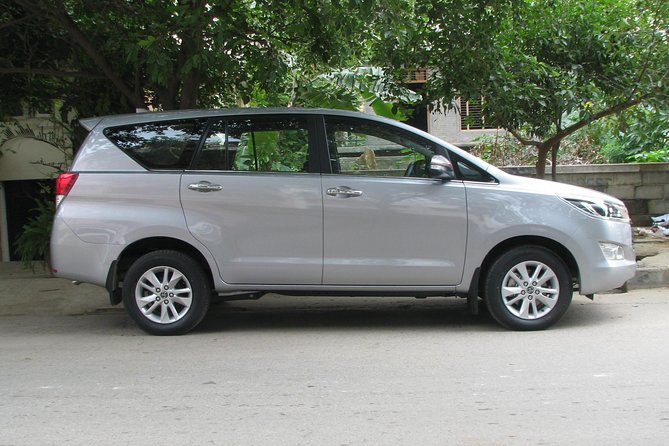 Private Transfer from New Delhi To Taj mahal Agra - The Expressway Drive: Comfort That Actually Matters