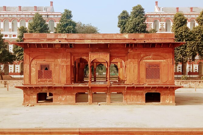 Red Fort Sound and light show with Old Delhi Walk - Meeting at Lal Quila Metro Gate 1: Getting Started on Time