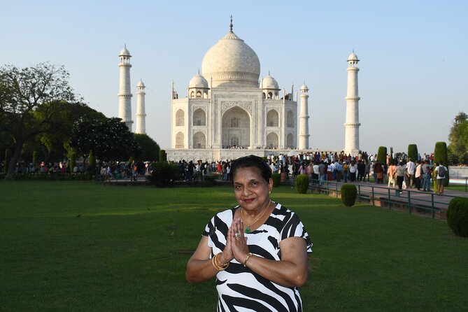 Same Day Agra Tour By Luxury Gatimaan Train From Delhi - Agra Fort at Midday: Big Views, Firm Pacing, and Heat Reality