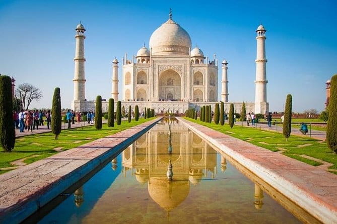 Same Day Agra Trip by Car from Delhi - All Inclusive - Lunch Break Plus Marble Inlay Work: A Reset in the Middle