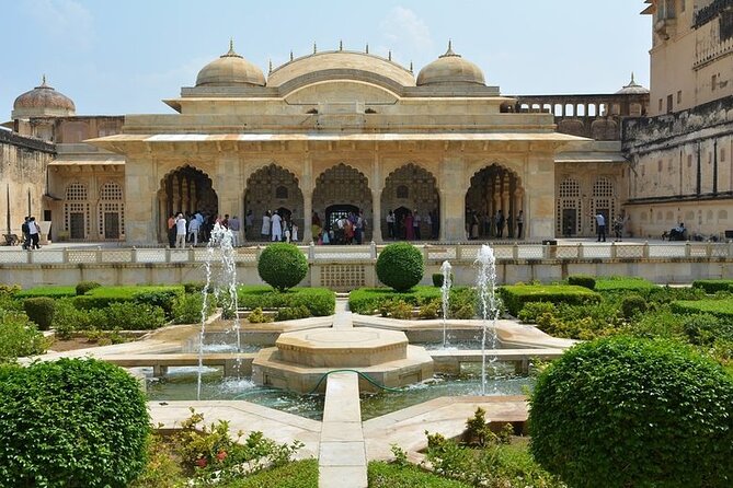 Same Day Jaipur Tour from New Delhi By Car with All Inclusive - City Palace: one hour to appreciate royal architecture