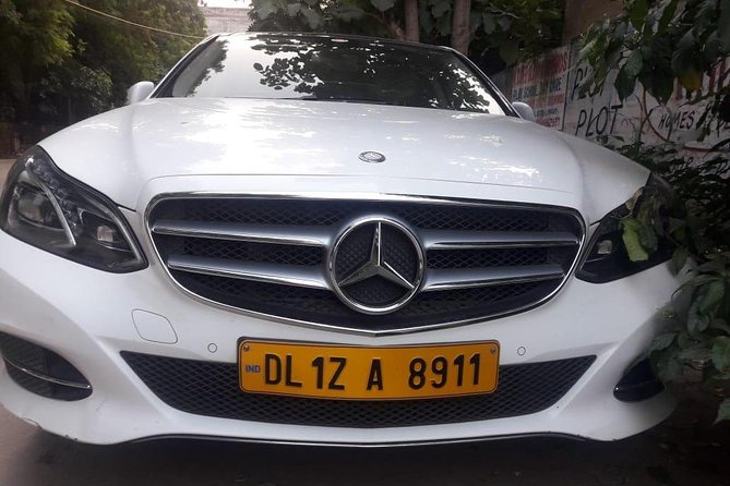 Same Day Luxury Tour to Taj Mahal & Agra Fort - Luxury pickup from Delhi: the car makes the long day easier