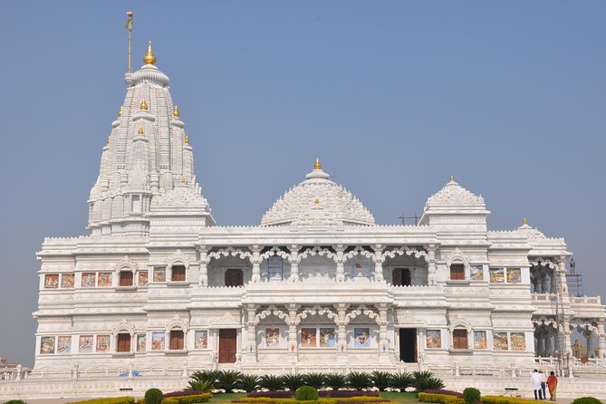 Same Day Mathura and Vrindavan Tour with Taj Mahal from New Delhi - 2) Taj Mahal at 08:00 AM: what the guided entry actually changes