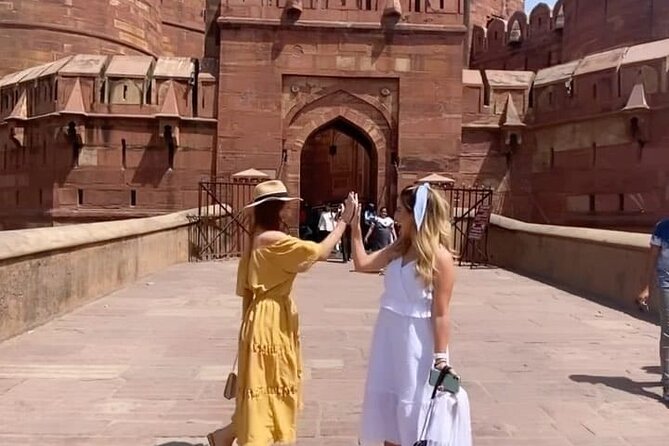 Same day Private tour cab pickup from Delhi Agra - Why the Delhi–Agra one-way transfer feels like better planning
