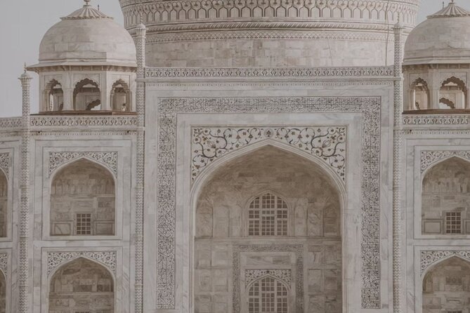 Same Day Taj Mahal and Agra Fort Tour from Delhi By Car - Your guide in Agra: where the day turns from sightseeing into meaning