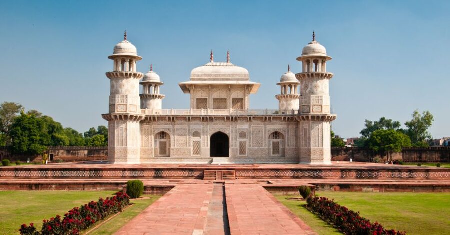 Same Day Taj Mahal, Fort & Baby Taj Tour from Delhi by Car - Private car logistics from Delhi NCR: pickup choices that save real time