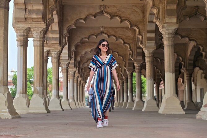 Same Day Taj Mahal Photography Tour by Car - Lunch at DoubleTree by Hilton Agra (when your package includes meals)