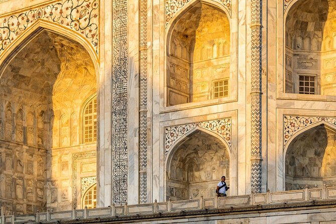 Same Day Taj Mahal Tour By Car From Delhi - Guide quality: why names like Vivek Yadav, Manish, Vishnu, and Gaurav Verma show up