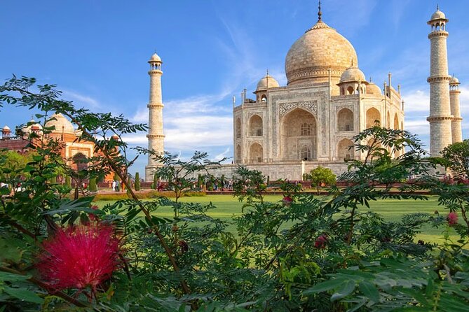 Same Day Taj Mahal Tour By Car From Delhi - Comfort extras that make the long day easier