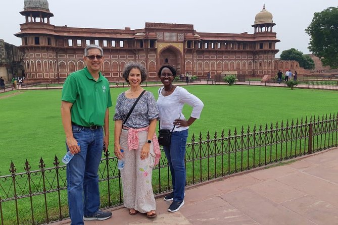Same Day Taj Mahal Tour By Gatimaan Train - Agra Fort: Mughal power made visible