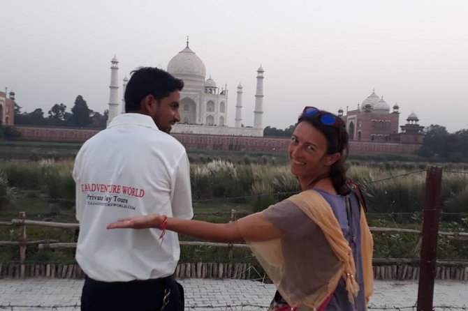 Same Day Taj Mahal Tour By Gatiman Express Train With Local Tour Guide - Agra Fort: Akbar’s start and layered Mughal additions