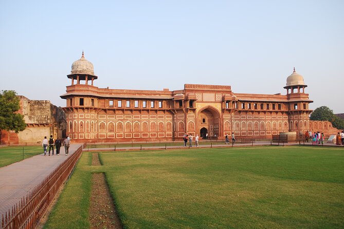 Same Day Taj Mahal Tour from Delhi - Agra Fort after lunch: Mughal power in a time-crunched stop