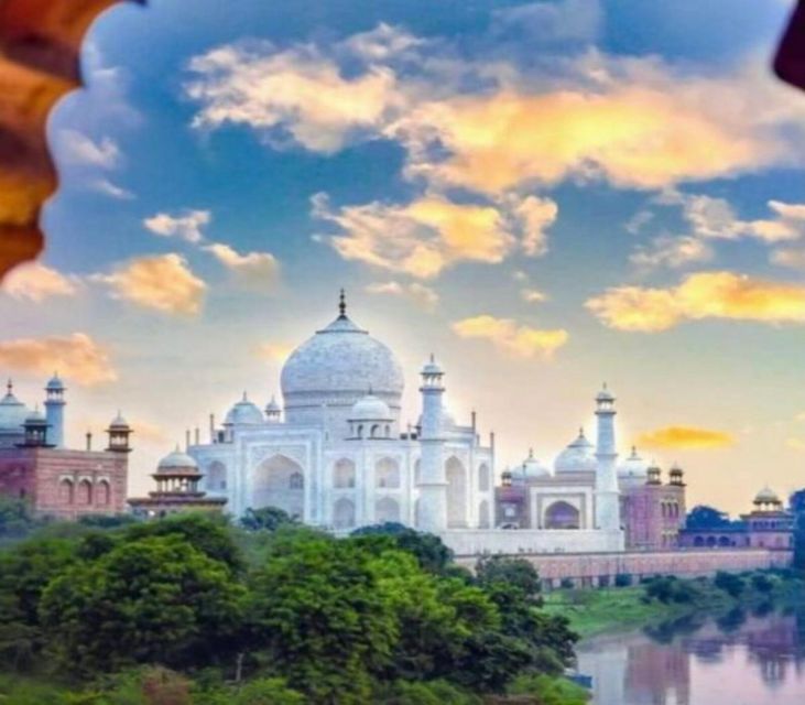 Same Day Taj Mahal Tour from Delhi by Gatimaan Express Train - Key things to know before you go