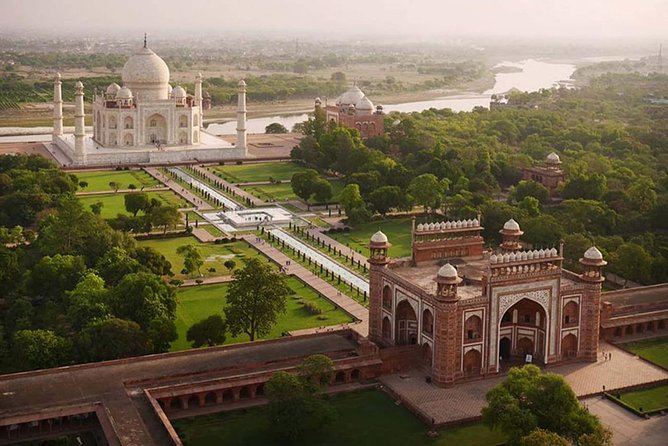 Same-Day Wonders: Taj Mahal & Agra Fort Tour from Hyderabad - A One-Day Agra Hit: Taj Mahal Plus Agra Fort