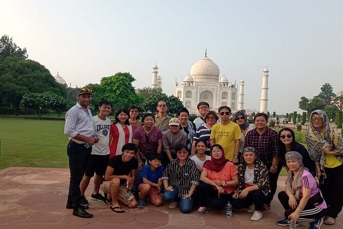 Sameday Taj Mahal Tour From Delhi With Lunch at 5 Star Hotel - Morning pickup and the Yamuna Expressway drive