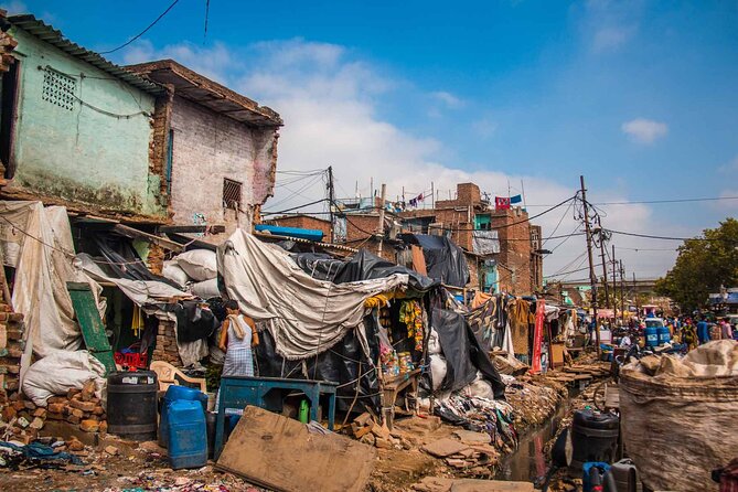 Sanjay Colony Slum Tour - Industry, work routines, and the people behind them