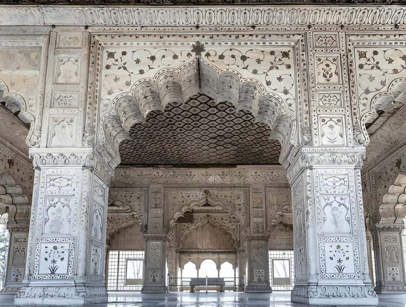 Skip-the-Line Guided Tour of Delhi's Iconic Red Fort - Gardens, water channels, and the calmer side of empire