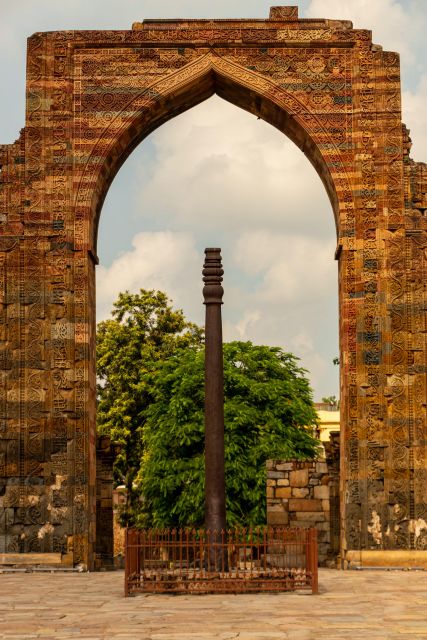 Skip-the-line Qutub Minar Private Tour with Transfer Option - Qutub Minar: the 73-meter landmark and what to watch for