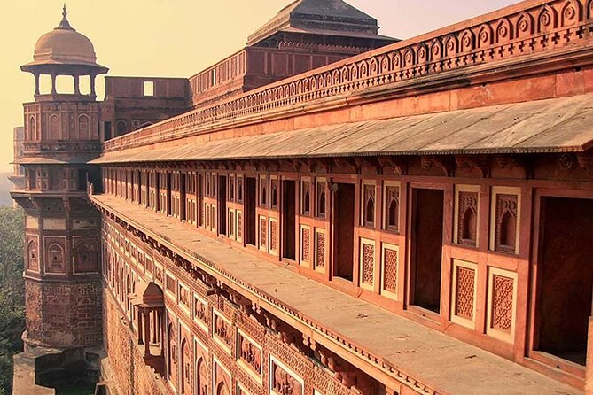 Skip the line: Taj Mahal Agra Private Day Trip From Delhi By Car - Lunch at Courtyard Agra: What You Get With the Meal Upgrade
