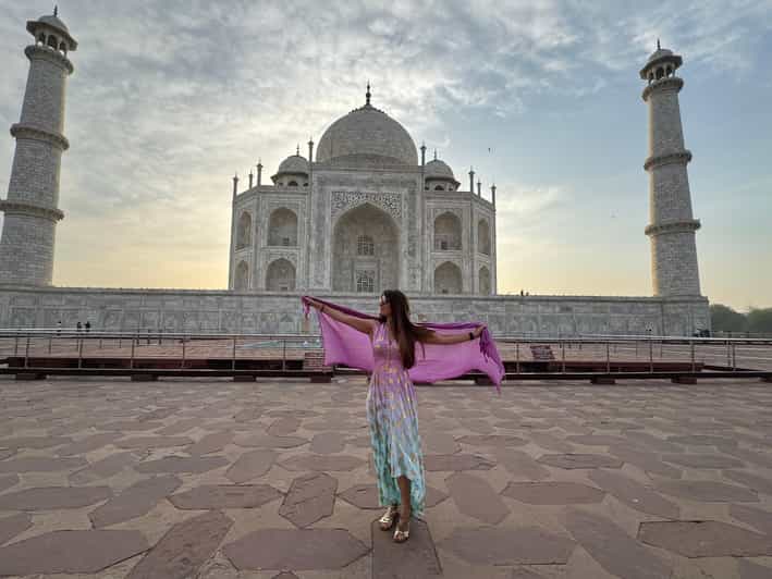skip the line taj mahal tour with private tour guide - Price and value: what $3.85 includes (and what to think about)