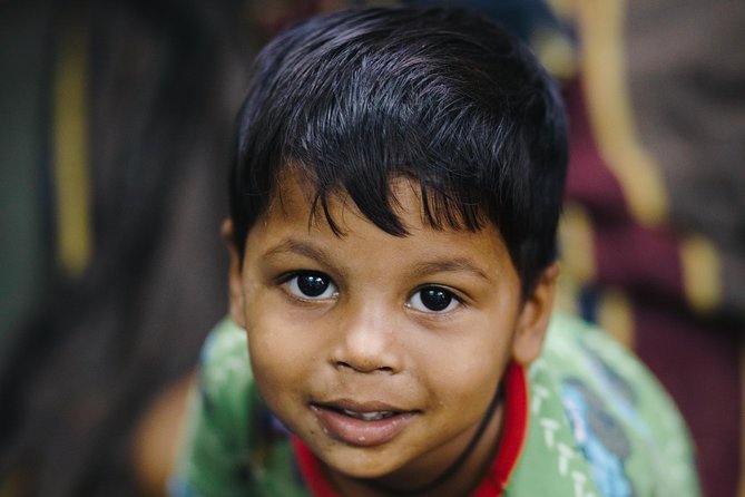 Small- Group Delhi Slum Walking Tour - Key things you’ll notice on this Sangam Colony tour