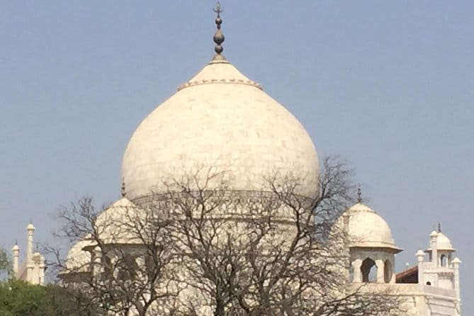 Spiritual Gems of Kurukshetra Private Day Trip From Delhi - Bhishma Kund: the Mahabharata water tank moment