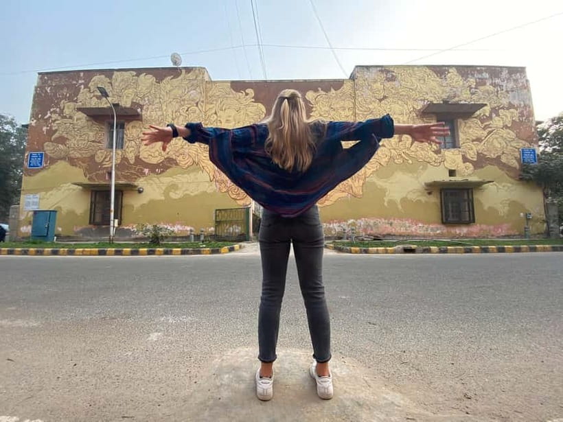Street Art Walk with Chai & Snack - Practical Tips: Safety, Bargaining, and Hindi You Can Use