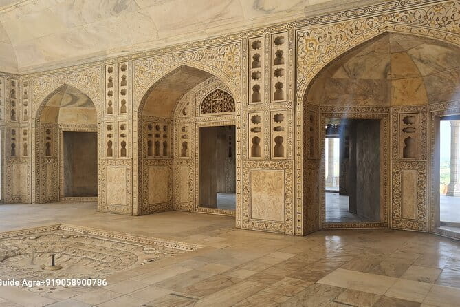 Sunrise Taj mahal 1 Day Tour From Delhi by Car - Your Agra guide (Raja) and why the day feels safe