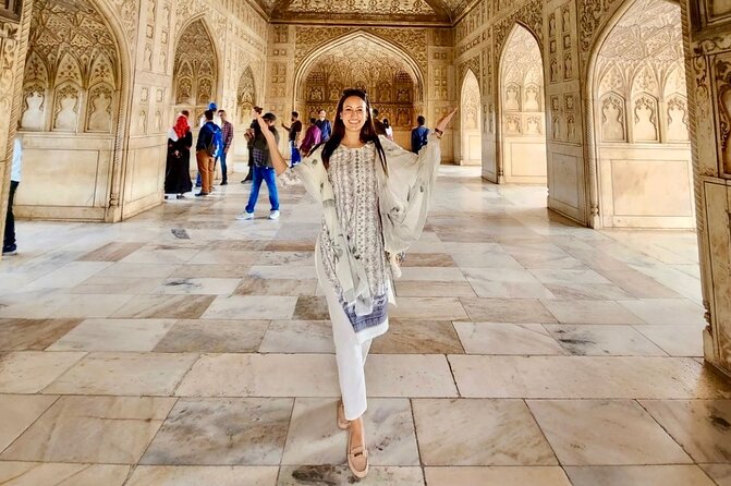 Sunrise Taj Mahal & Agra Fort Private Tour from Delhi – Inclusive - Tickets, guide, and the small costs that add up: price and value