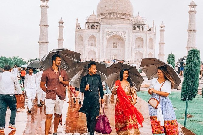 Sunrise Taj Mahal & Agra fort tour with Professional Photographer - The private guide experience: context while you walk