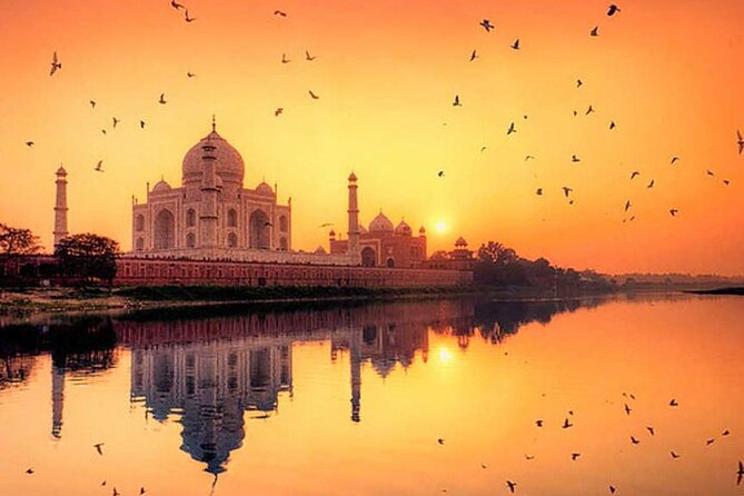 Sunrise Taj Mahal Tour by Car from Delhi - Arriving in Agra for the sunrise window (about 06:15)