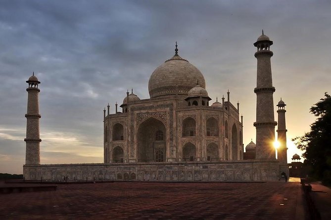 Sunrise Taj Mahal Tour from Delhi With Guide - Taj Mahal at sunrise: what you’ll focus on