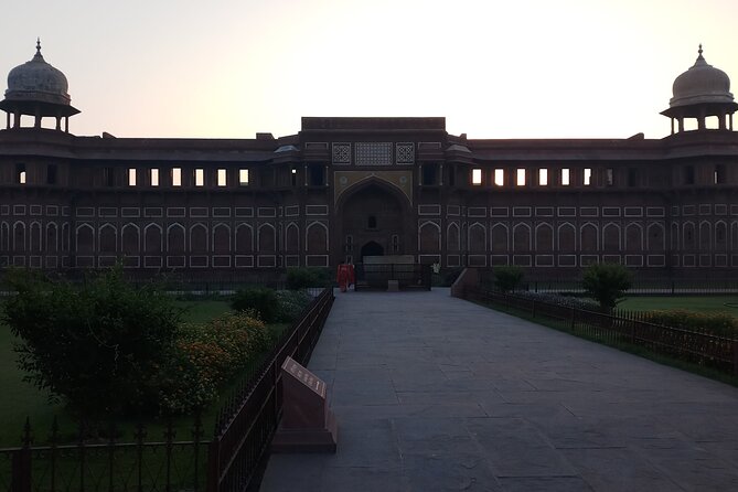 Sunrise Taj Mahal Tour From Delhi - Taj Mahal Early Morning: The Point of the Sunrise Title