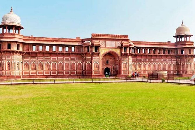 Sunrise Tour of Taj Mahal with Guide and Entrance Fees - Included comforts that matter when you wake up at 2 a.m.
