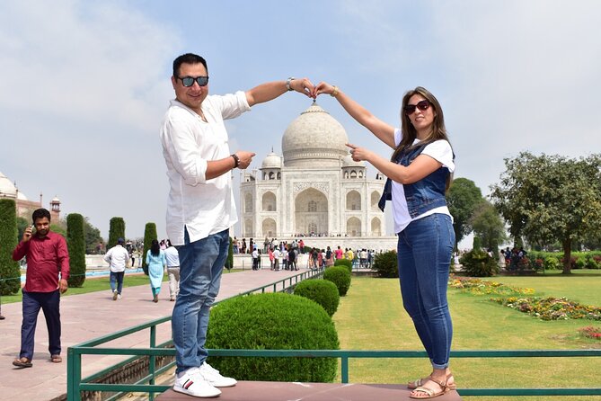 Taj Mahal Agra Fort and Baby Taj Same Day Tour By Car From Delhi - Agra Fort: Quick Entry, One Solid Hour of Focus