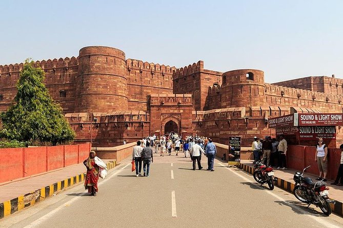 Taj Mahal, Agra Fort & Baby Taj Tour from Delhi - All Inclusive - Taj Mahal: your visit with a private guide (and smarter photo stops)