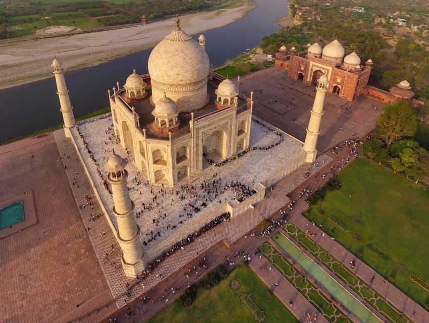 Taj Mahal, Agra Fort Day Tour with Transfers - Taj Mahal guided tour at 10:00 AM (and the sunrise option)